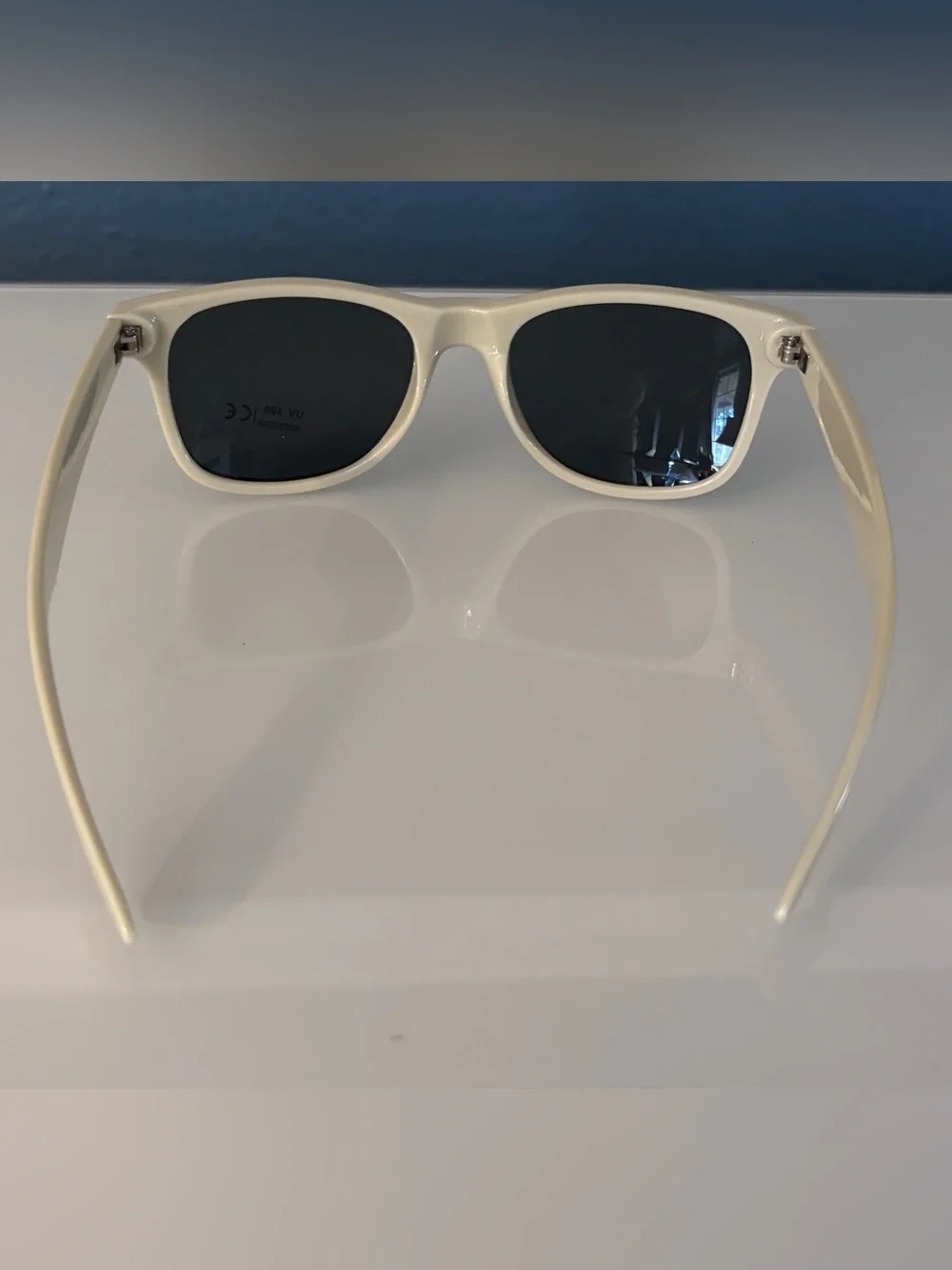 Taylor Swift 1989 Taylor’s Version Cream Sunglasses Brand New No Box